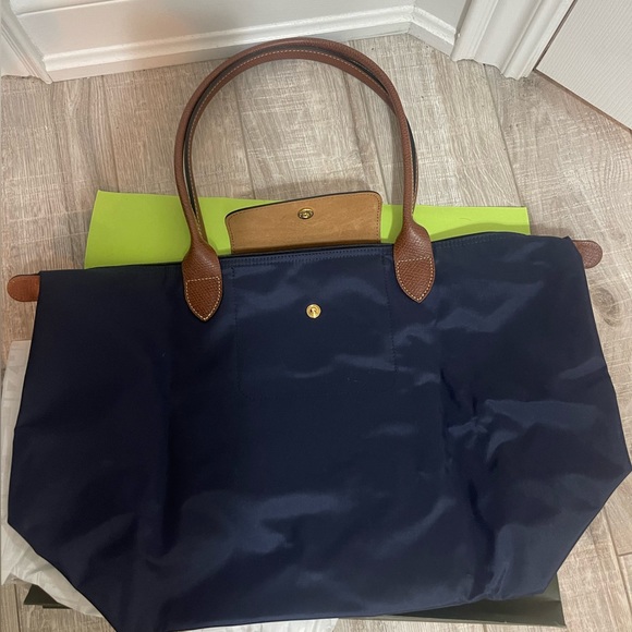 Longchamp should bag navy L - Picture 2 of 3